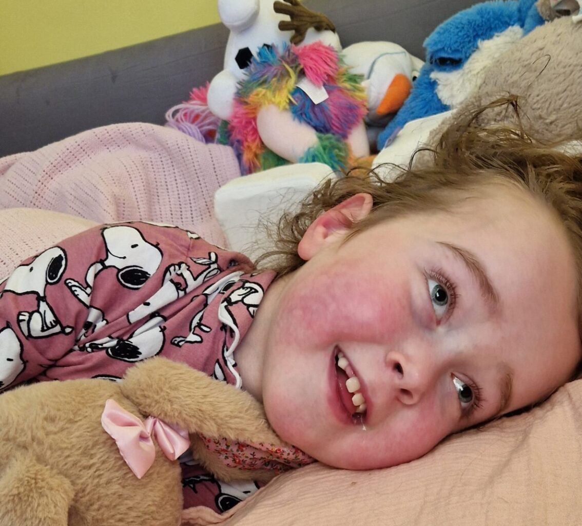 get_sub_field('image')['alt']